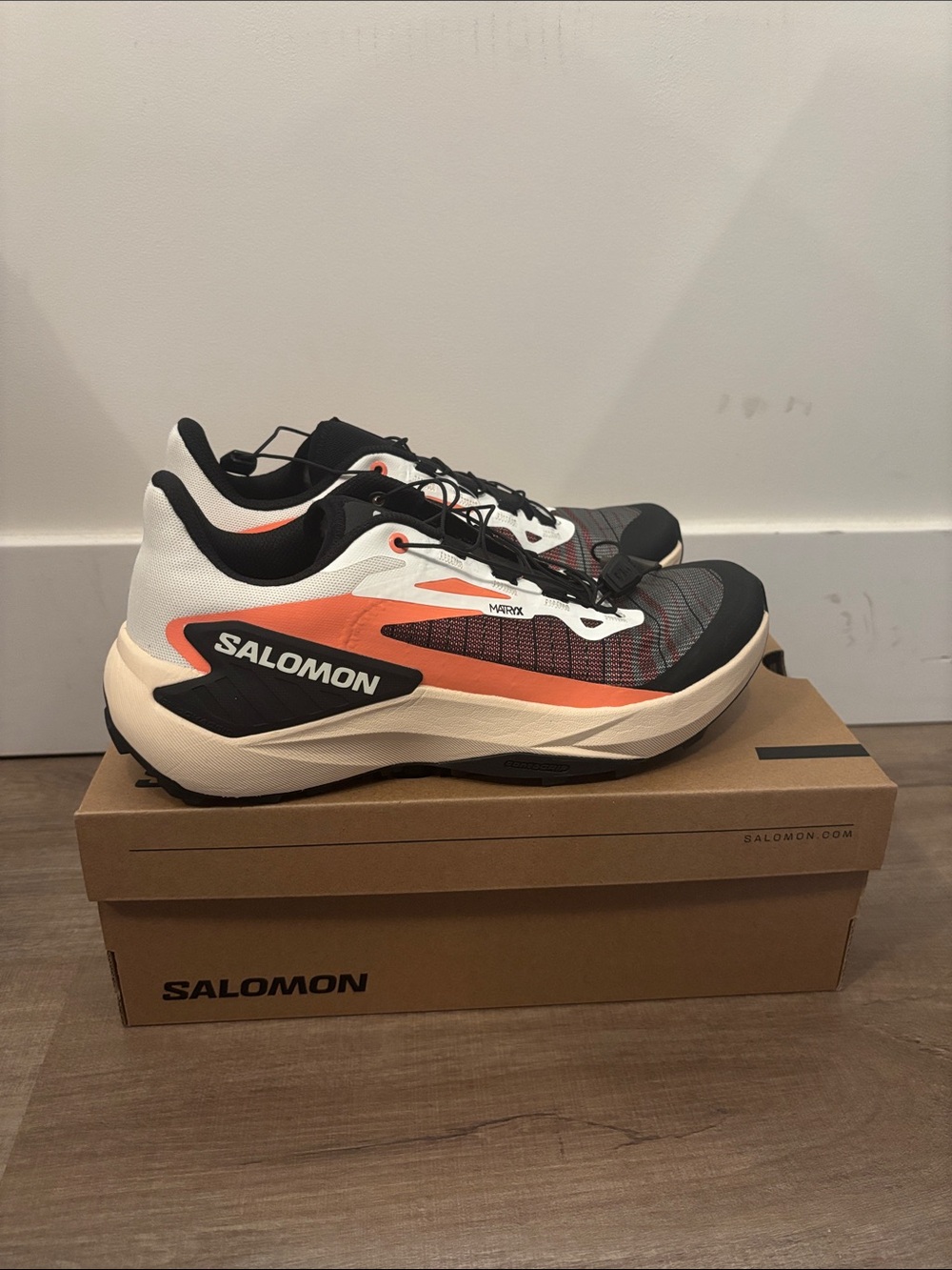 Salomon Women’s Genesis Fusion Coral/tender Peach size 8 New with box